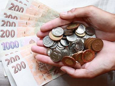 Milostivé léto pro dlužníky končí, mohlo by se zopakovat