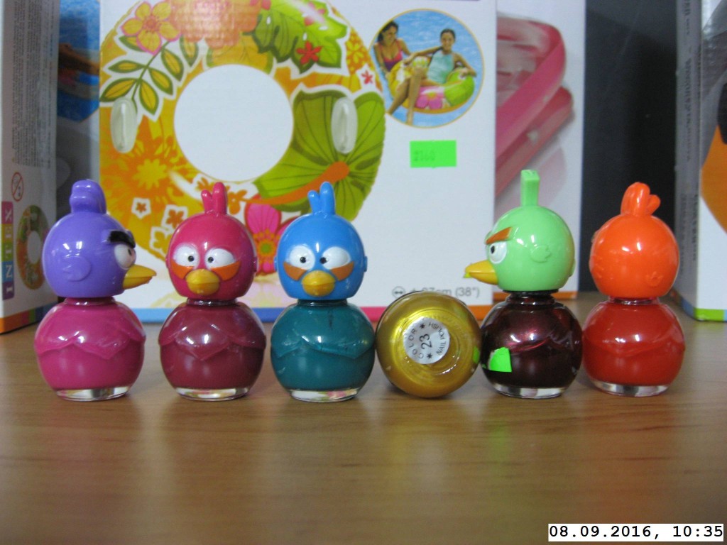 2_lak_na_nehty_angry_birds