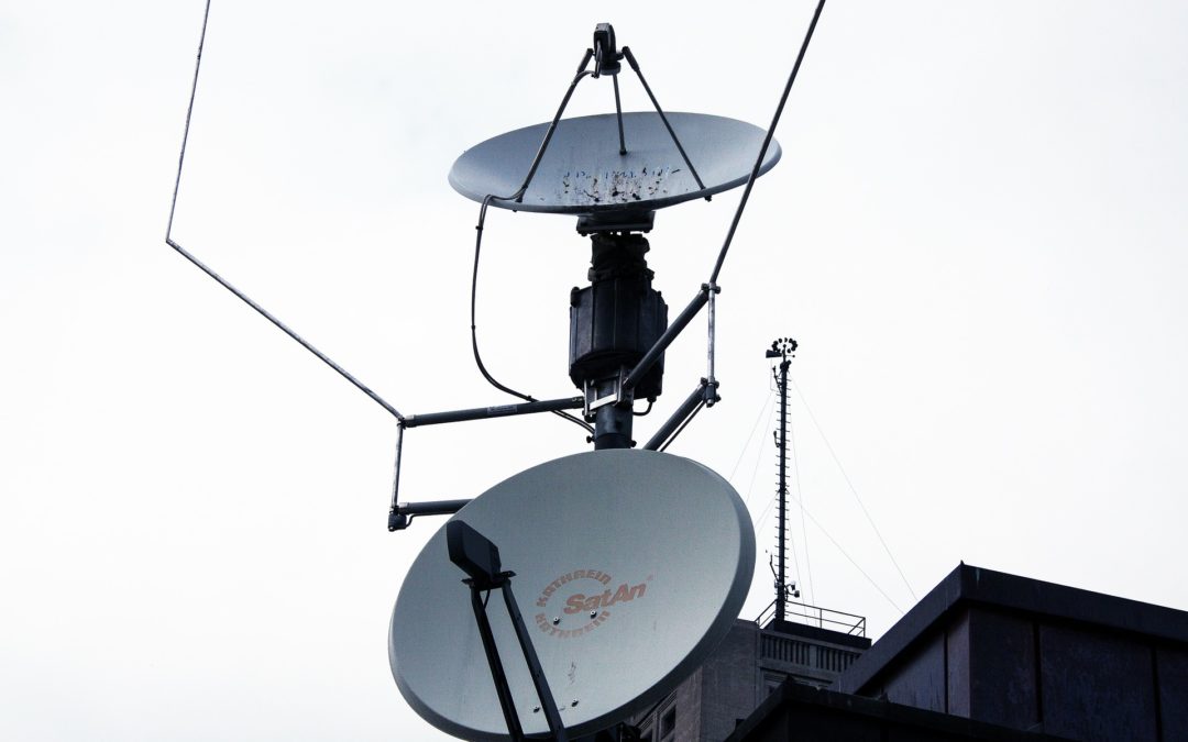 Televizní a rozhlasové poplatky: obraťte se přímo na ČT a ČRo