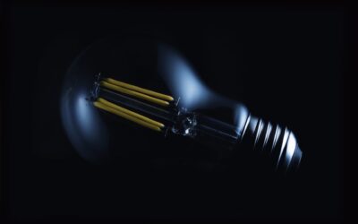 ERÚ: Více než 4% odběratelů energií má ceny zafixované nad cenovými stropy