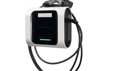 Každá čtvrtá nástěnná dobíjecí stanice pro elektromobily měla při kontrole ČOI nedostatky