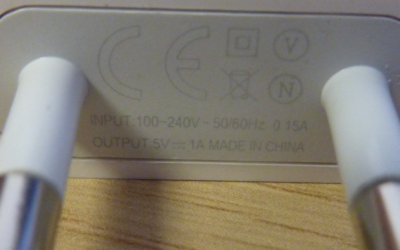 Pozor na nebezpečnou nabíječku na iPhone