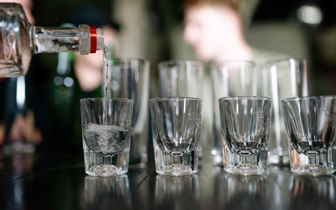 ČOI: Alkohol mladistvým prodali téměř při polovině kontrol s nezletilými figuranty